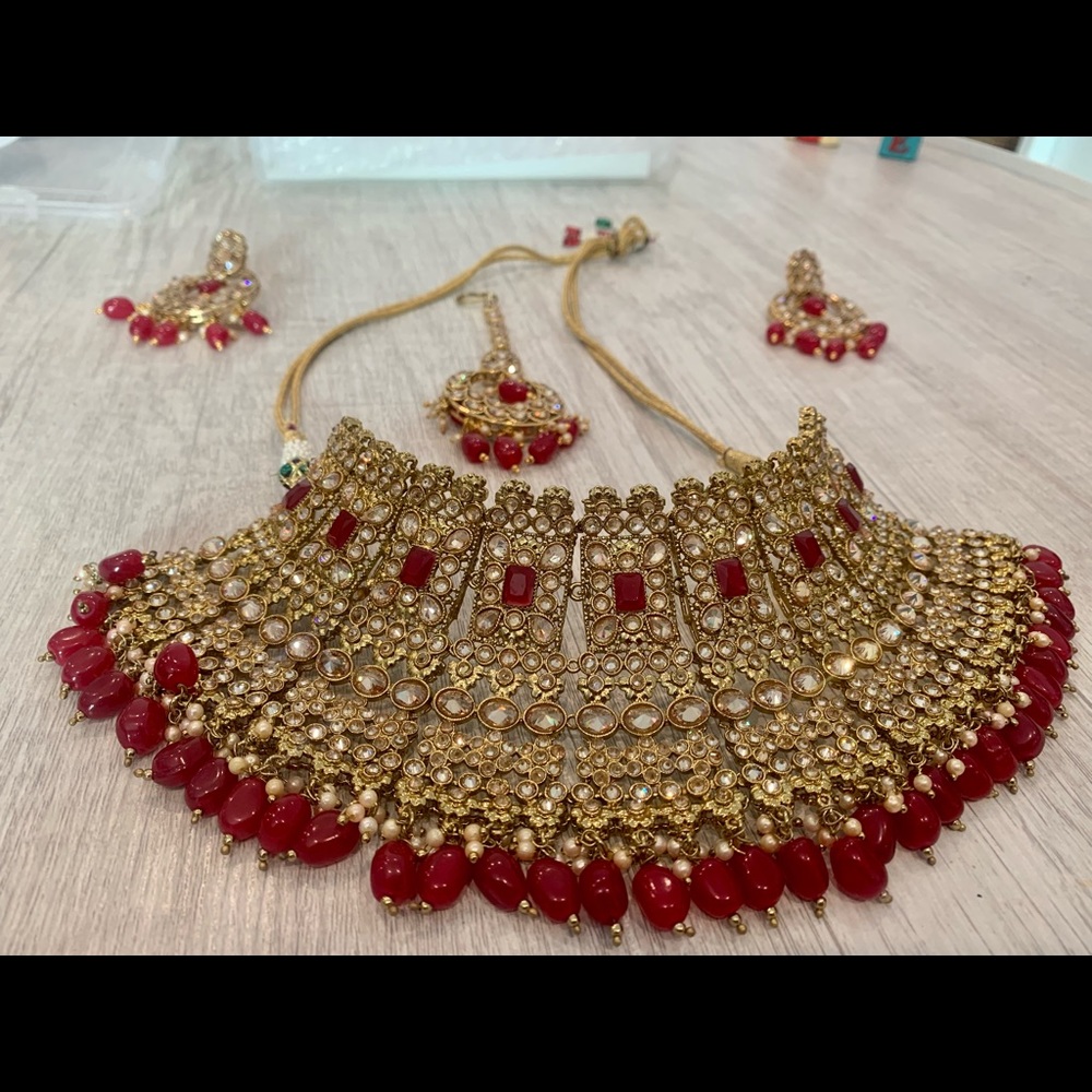 Indian jewelry set